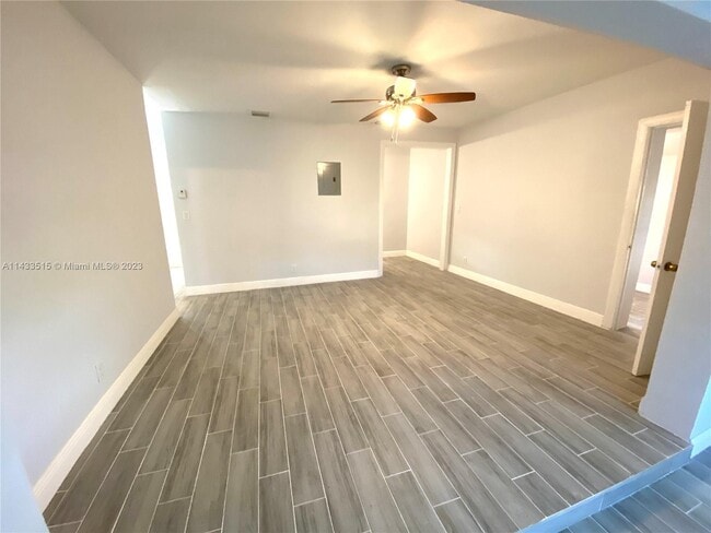 Foto del edificio - 119 SW 22nd Ave