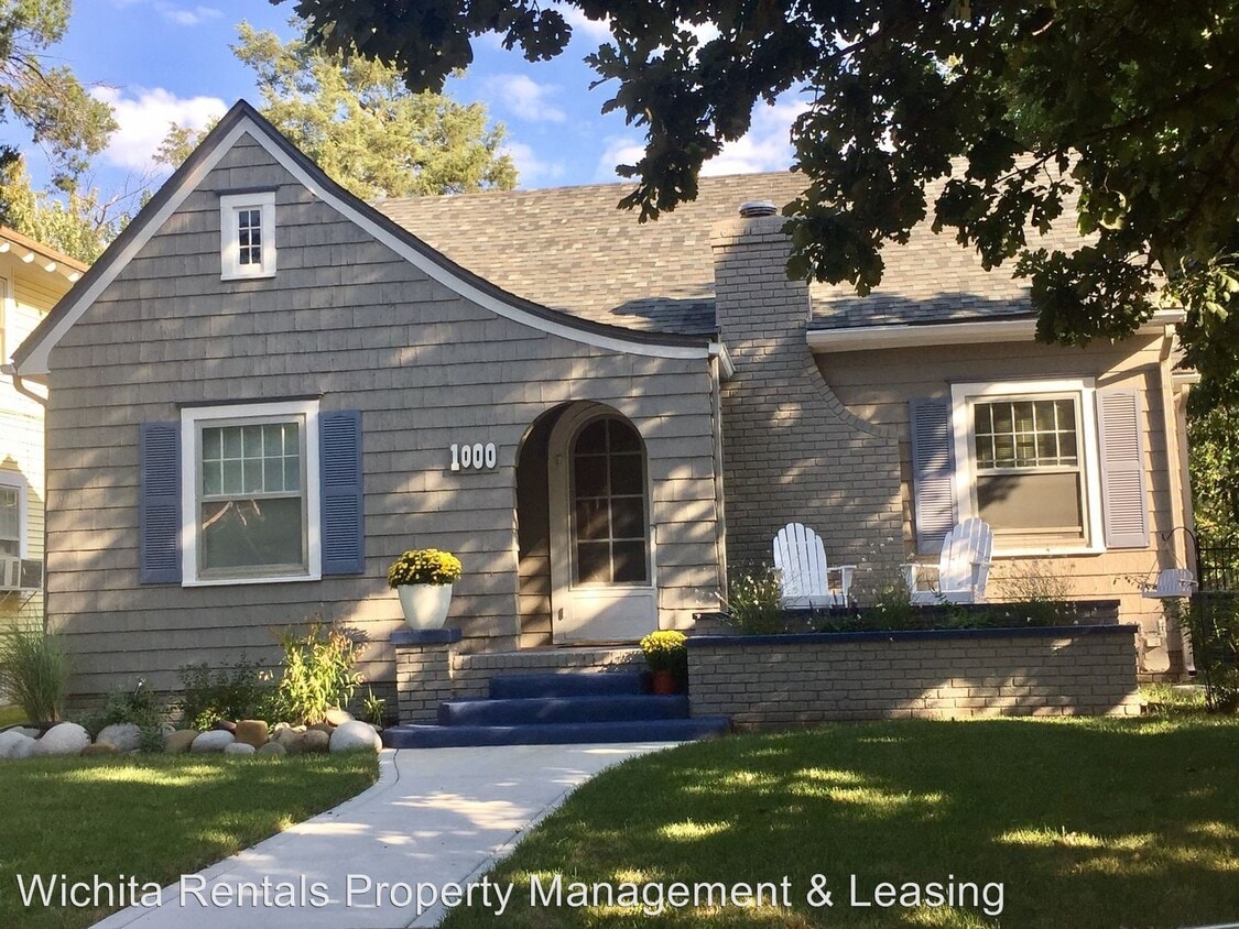 3 br, 1 bath House 1000 W. Riverside Ave. House Rental in Wichita