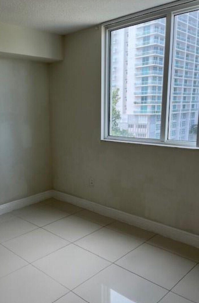 Building Photo - Terrazas