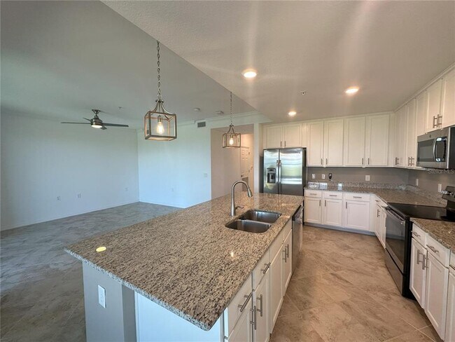 Foto del edificio - 14091 Heritage Landing Blvd