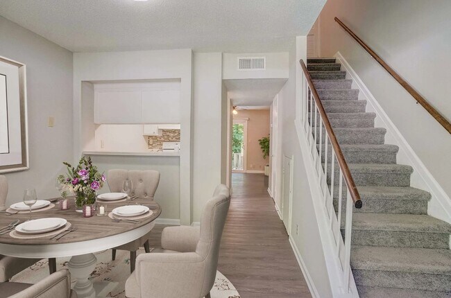 Foto del interior - Beautiful Chesney Woods Townhomes