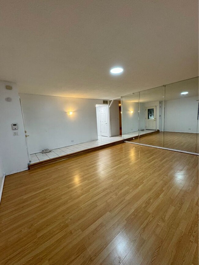 Building Photo - 5871 Danforth Ct