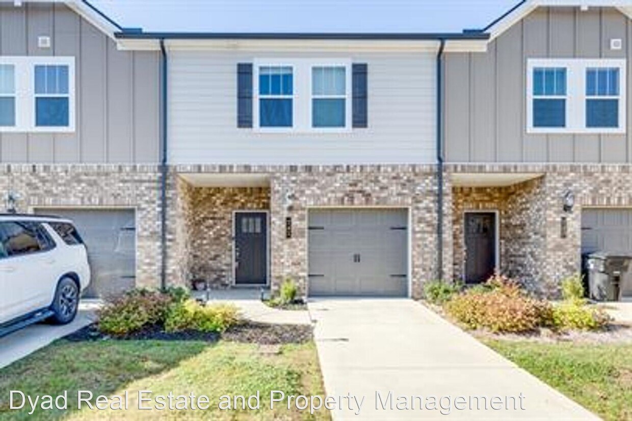 Primary Photo - 3 br, 2.5 bath House - 725 Prairie View Drive