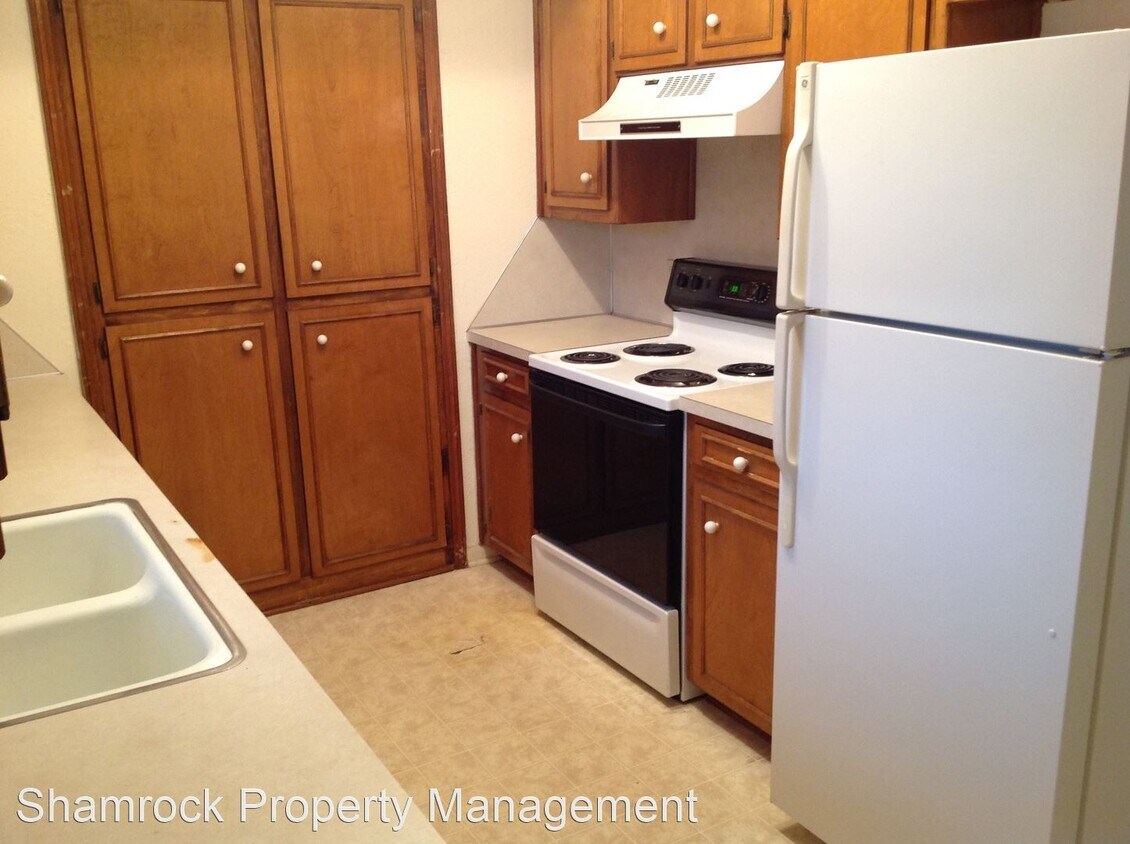 Building Photo - 6909 Old Briarstown Dr
