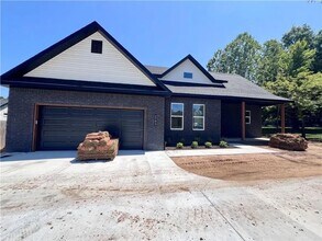 Building Photo - 2793 E Whippoorwill Ln