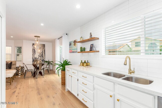 Foto del edificio - 11225 N 109th Way