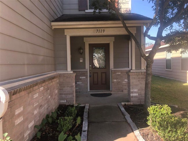 Foto del edificio - 7119 Cypress Prairie Dr