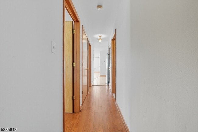 Foto del edificio - 87 Cottage St