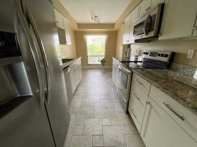 Foto del edificio - 3300 Cove Cay Dr