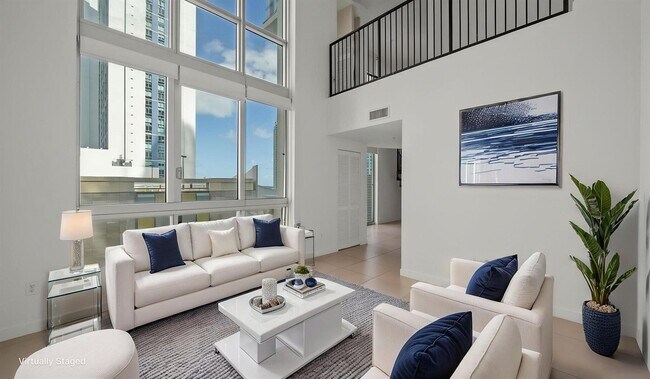 Foto del edificio - 300 S Biscayne Blvd