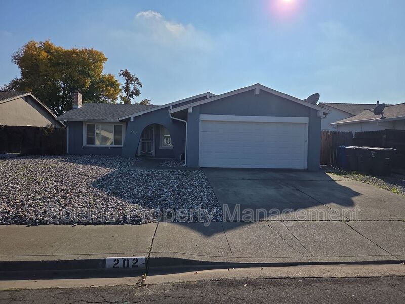 Primary Photo - 202 Richard Pl