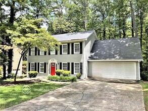 Building Photo - 2847 Bentwood Dr