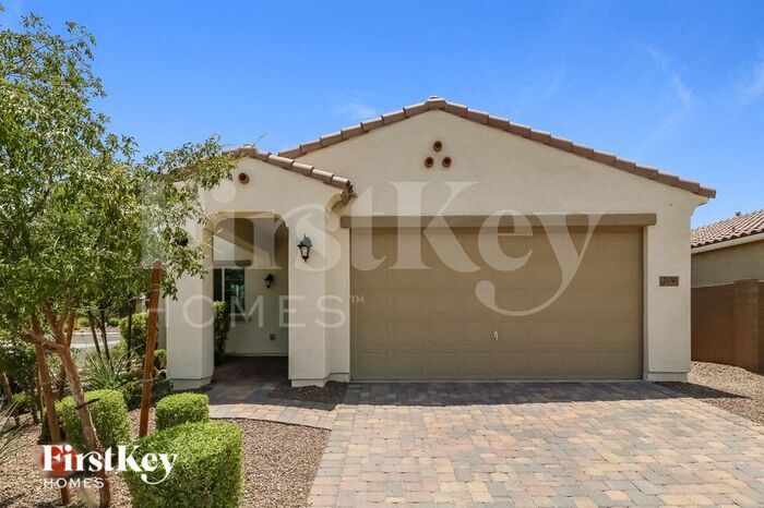 Primary Photo - 21341 W Alvarado Rd