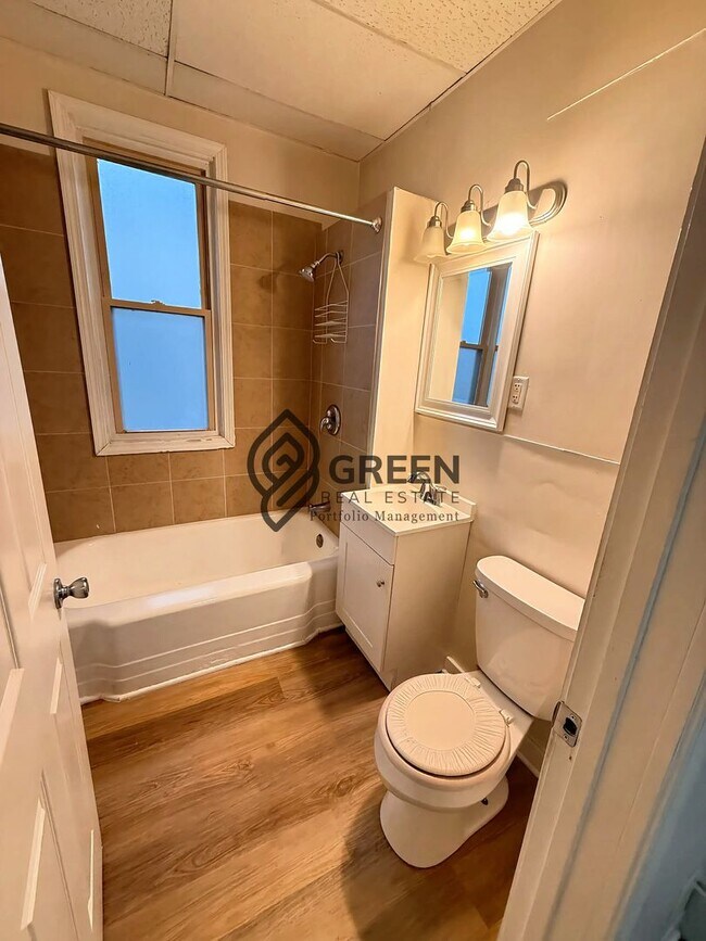 Foto del edificio - 464 S Harrison Ave