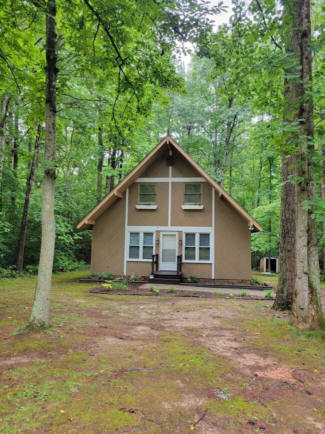 Building Photo - 135 Land Or Dr
