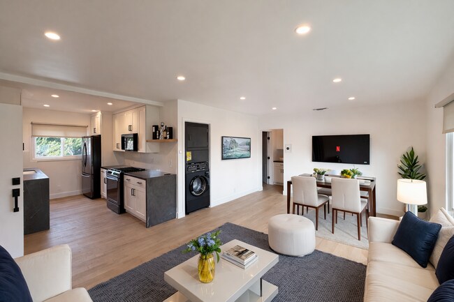 Building Photo - 1756 Franklin St