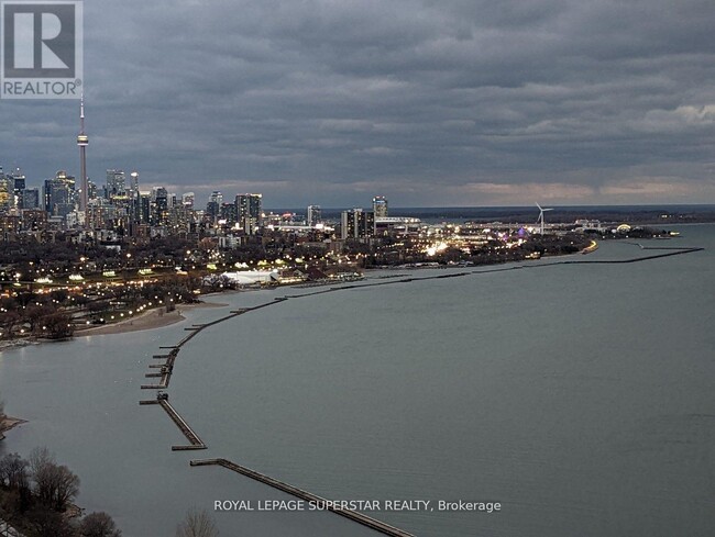 Building Photo - 1928-1928 Lake Shore Blvd W