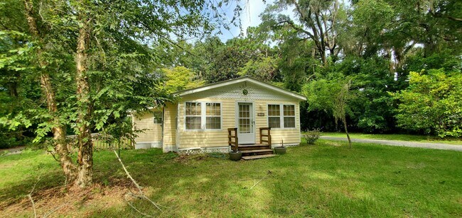 Foto del edificio - 1407 N Springfield St