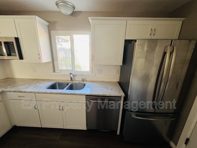 Foto del edificio - 7201 Mountain Rd NE