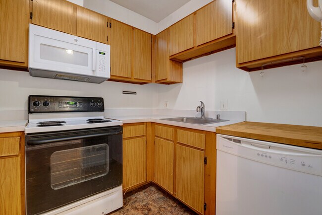 Foto del edificio - 1 Bed / 1 Bath apartment available immedia...