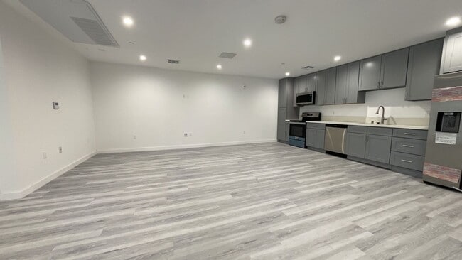 Interior Photo - The Jordan Heights
