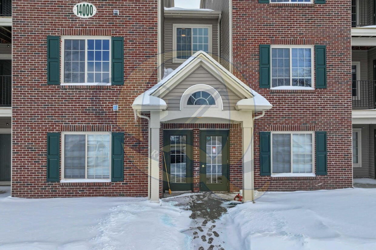 Primary Photo - Available Now! Grand Blanc Schools! Condo/...