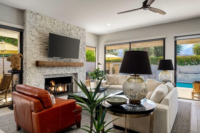 Foto del edificio - 76 Princeton Dr