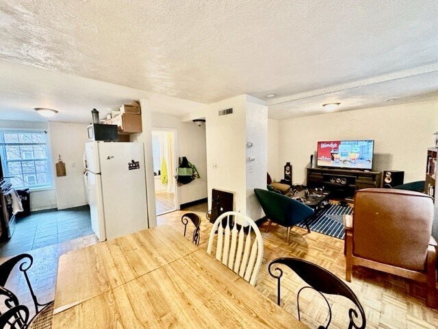 Foto principal - 9 Hanover Ave