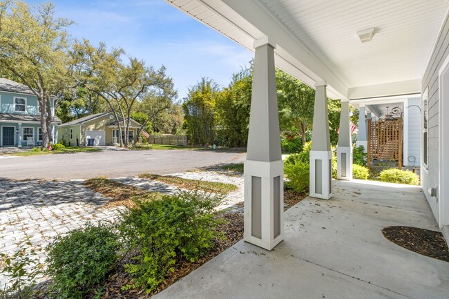 Building Photo - Amelia Island Cottage