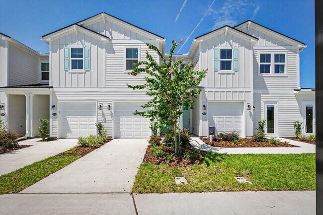 Foto del edificio - Brand New Construction Townhouse minutes from Durbin Pavilion
