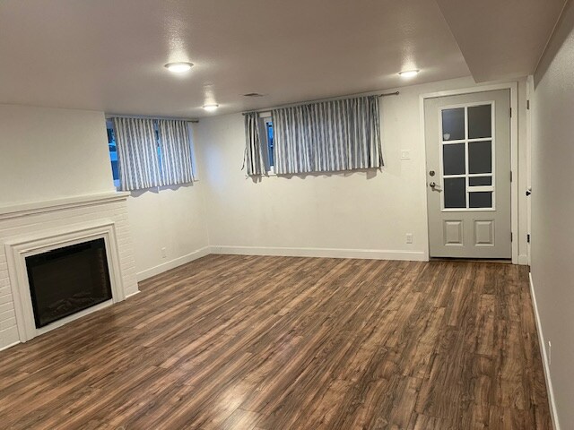 Foto del edificio - 314.5 Scott Ave