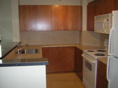 Foto del edificio - Luminaire Condominium - 1 bedroom