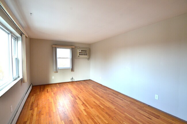 Foto del edificio - 4216 Settle St