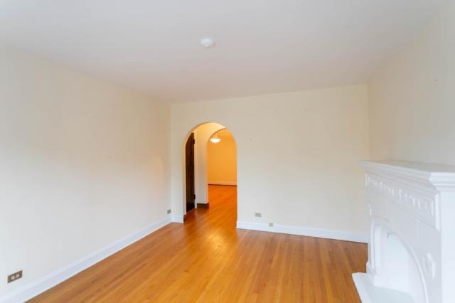 Foto del edificio - 2 bedroom in CHICAGO IL 60630
