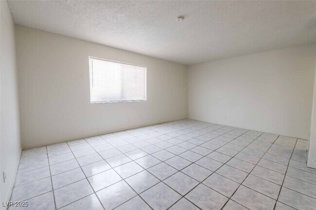 Foto del edificio - 833 N Bruce St