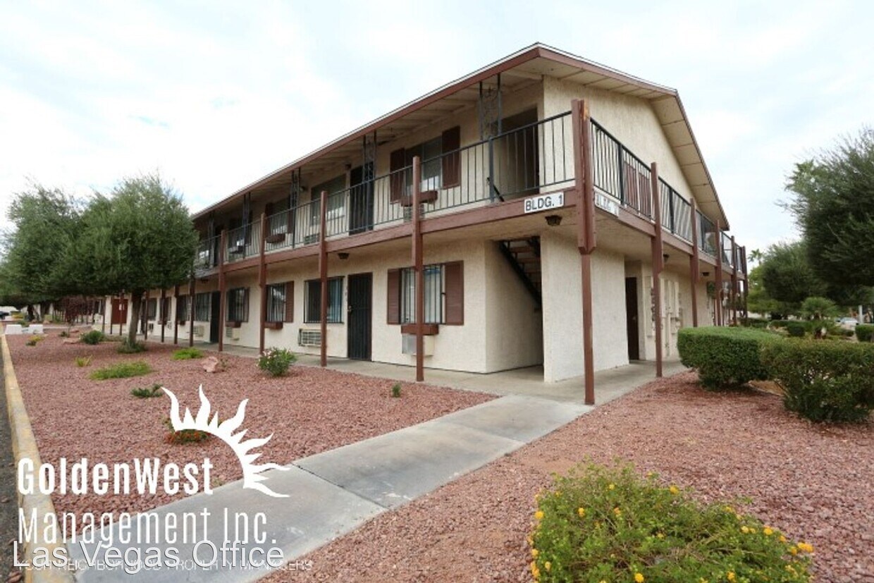 2 Br 1 5 Bath House 4955 Jeffreys St 105 House For Rent In Las Vegas Nv Apartments Com