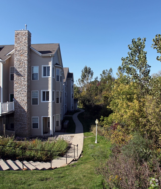 Hills of Aberdeen Apartments Valparaiso, IN