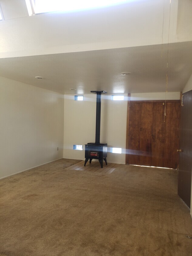 Foto principal - 721 Clarkson Ave