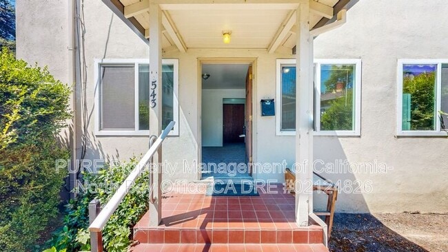 Building Photo - 543 Humboldt St