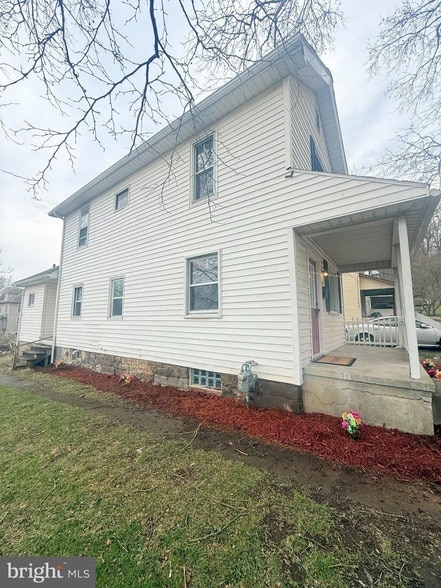 Building Photo - 503 Galbreath St
