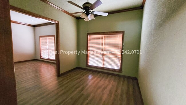 Building Photo - COMING IN JULY! Beautiful 3 bed/2 bath Hom...
