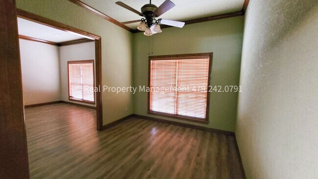 Foto del edificio - COMING IN JULY! Beautiful 3 bed/2 bath Hom...