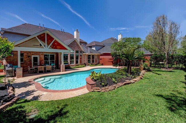 Foto del edificio - 5630 Ballina Canyon Ln