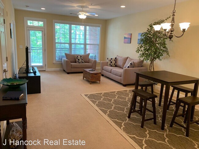 Building Photo - 2 br, 2 bath House - 302 Trillium Ct