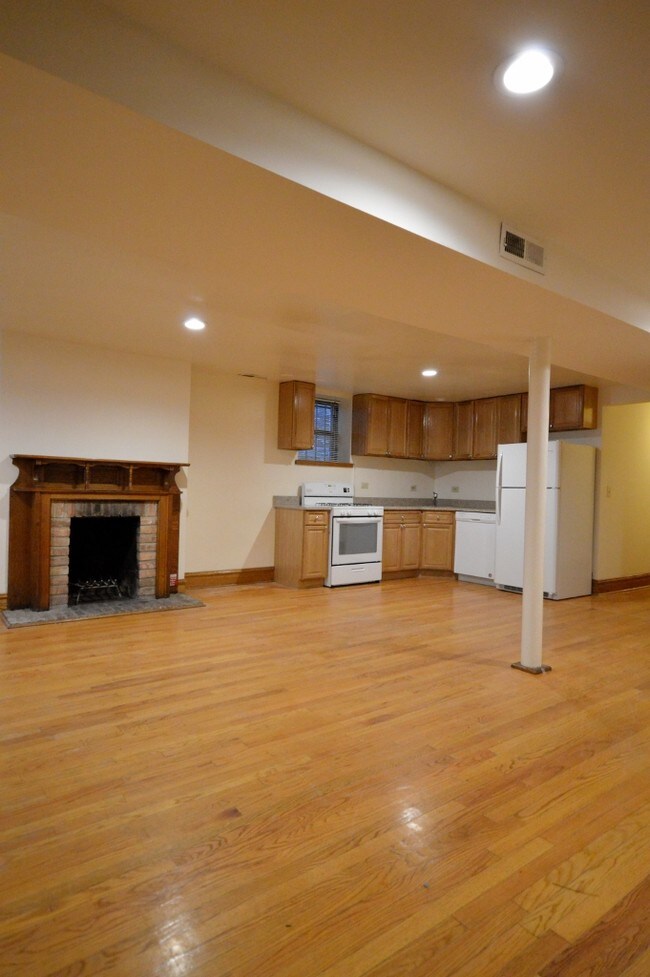 Plano de planta - 925 W. Newport