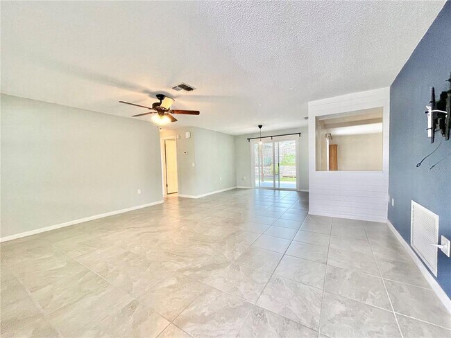 Foto del edificio - 9011 Ledgestone Ln