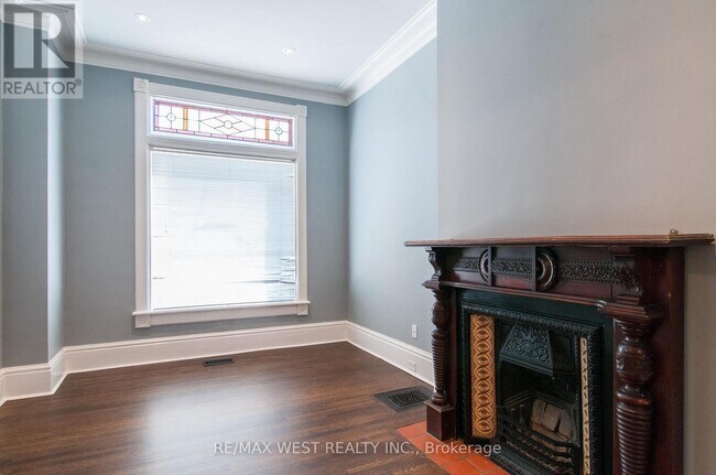 Building Photo - 36 Kennedy Ave