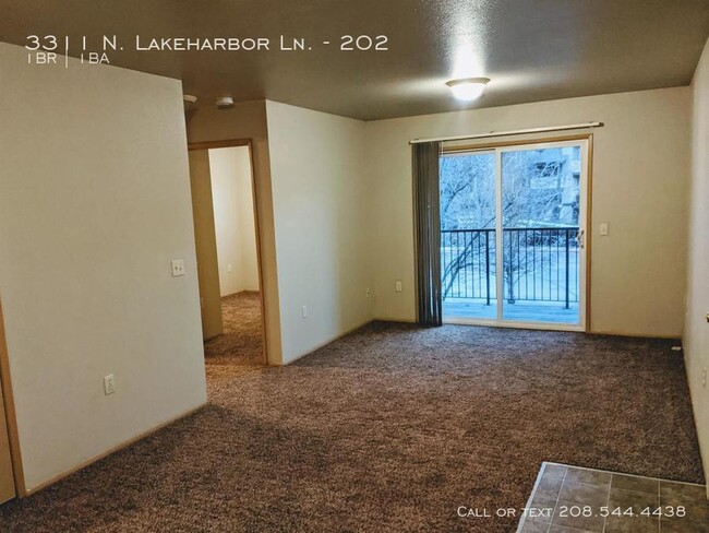 Foto del edificio - 3311 Lake Harbor #202