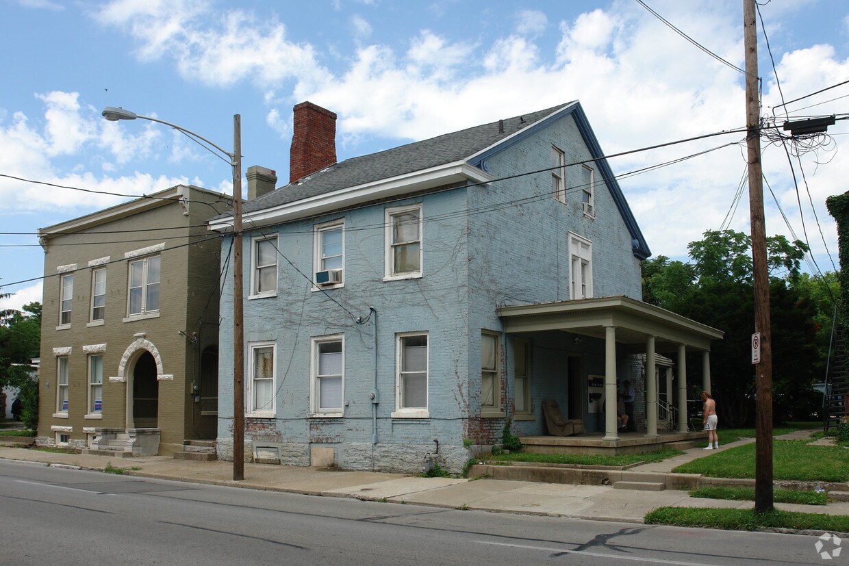 Primary Photo - 575 W Short St