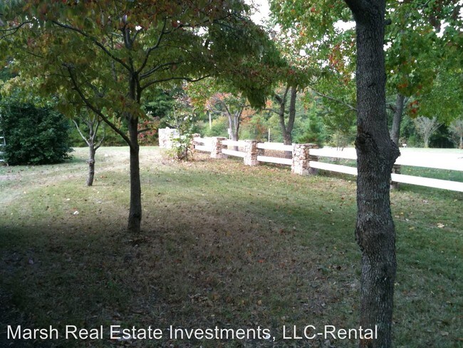 Building Photo - 2613 Columbus Pky
